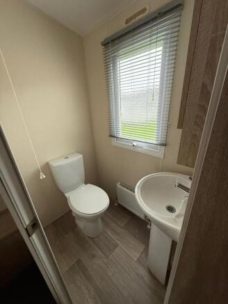 2 bed Caravan for sale Image 7