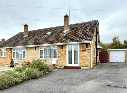 Fairway, Calne