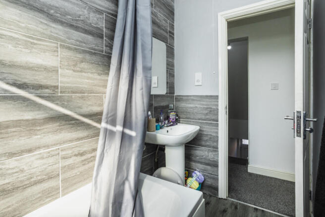 2 bed Terraced for sale Image 9