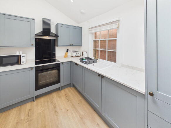 2 bed Apartment for sale Image 4