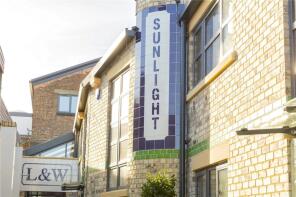 3, Sunlight Mews, London SW6 2LD