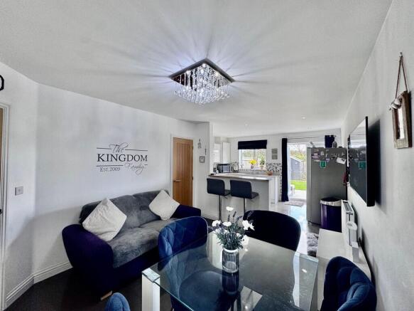 kitchen/dining ro...