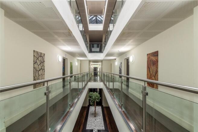 2 bed Apartment for sale Image 6