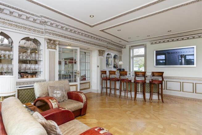 Games Entertainment Room  (1).jpg