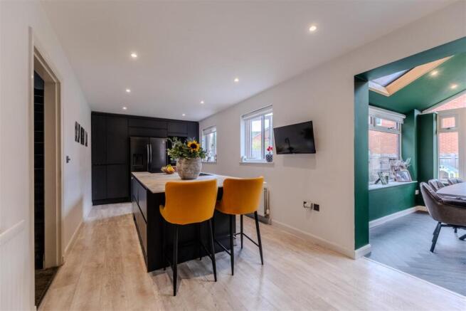 Foxglove Way, Rudheath, Northwich photo 3