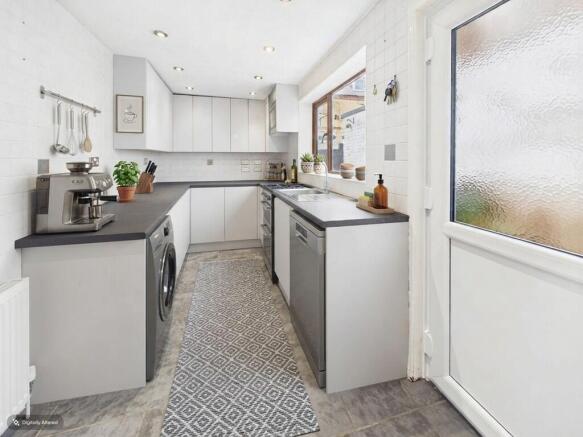 4 bed Terraced for sale Image 6