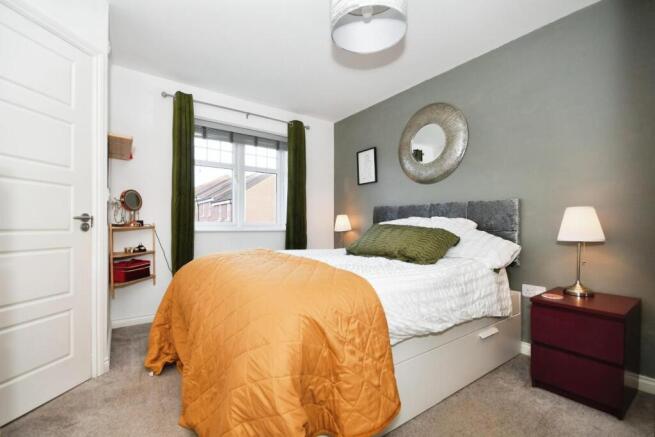 BEDROOM 1.jpg