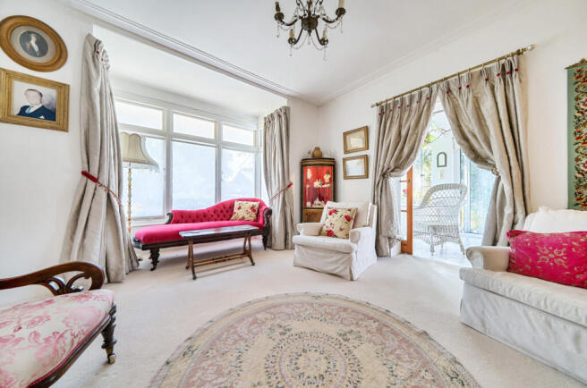 1295708-3-6839c77...