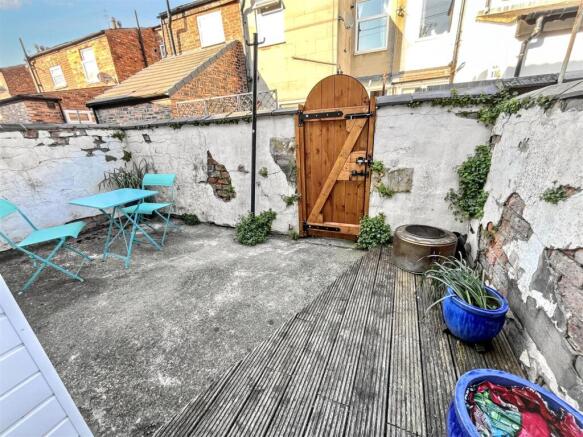 Courtyard Garden Aspect 2