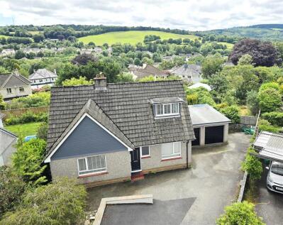 Priory Close, Tavistock