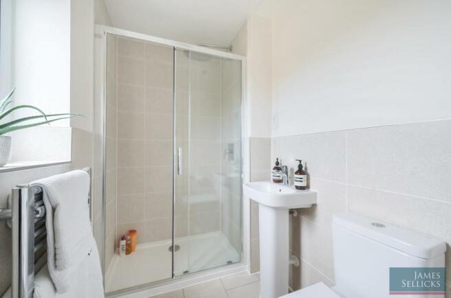 Ensuite shower room