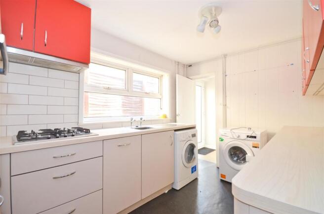 Kitchen.JPG