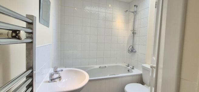 2 bed Terraced for sale Image 10