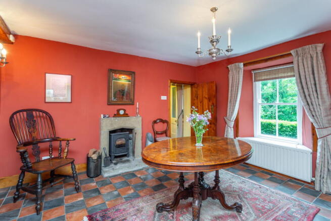 4 bed Detached for sale Image 6