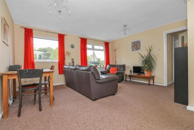 Sitting / Dining Room