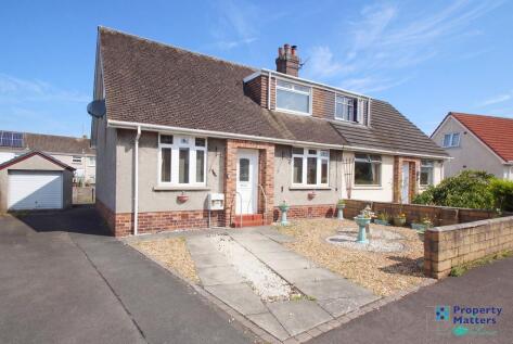 East Park Crescent, Kilmaurs, KA3