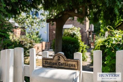 Station Cottages, Temple Hirst, Selby
