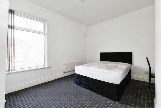 2 bed Terraced for sale Image 7