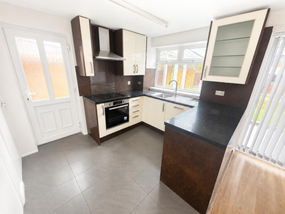KITCHEN NEW.png