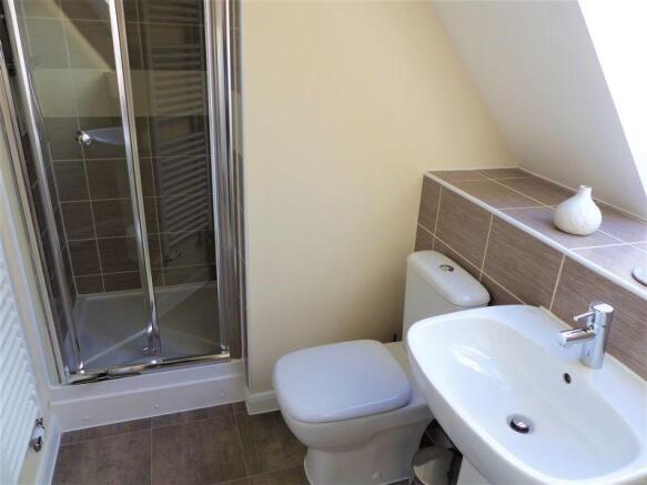 Top Floor Bath...
