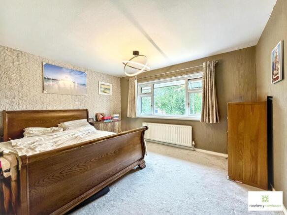 3 bed Link Detached House for sale Image 12