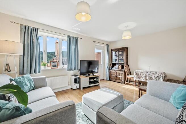 Saxton Mee 4 Olympian Way 0024.jpg