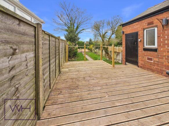 CAM04980G0-PR0123-ST