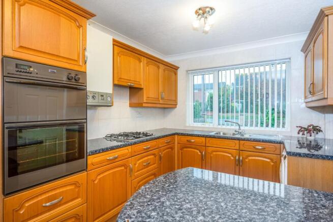 Kitchen/breakfast ro