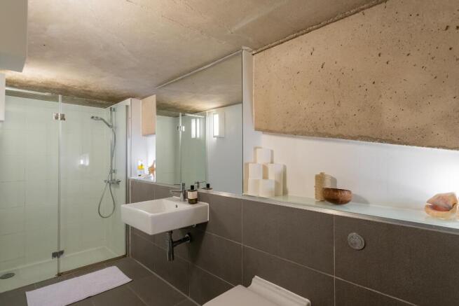 2L1S0BH - Ensuite C.jpg