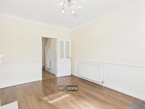 2 bed Terraced to rent Image 8