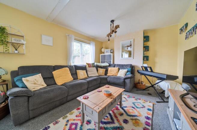 1411371-20-698e0f3672198-ARW-1