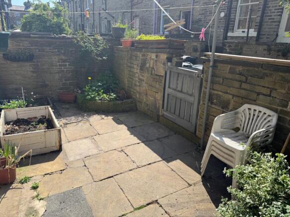3 bed Terraced for sale Image 12