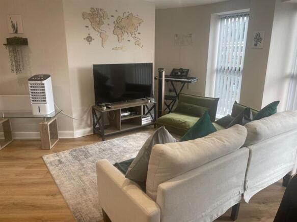 WhatsApp Image 2025-08-19 at 15.17.40_28d8af83.jpg