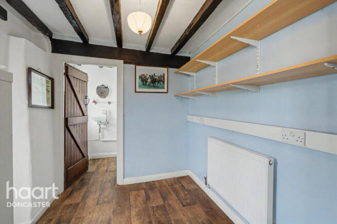 4 bed Detached for sale Image 5