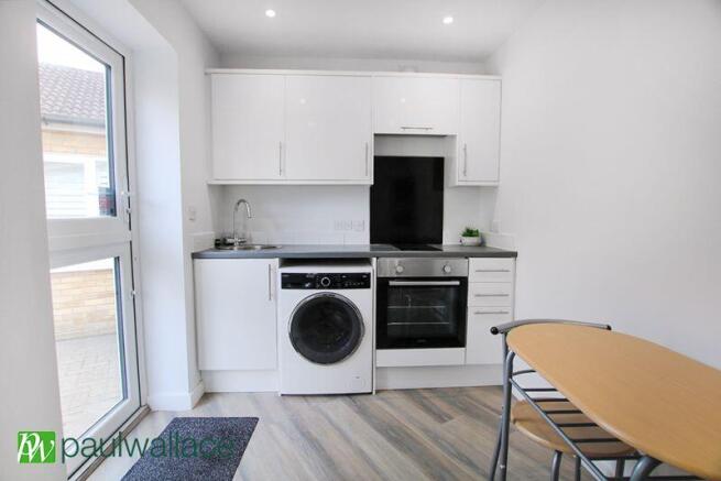 Lounge/ Kitchen