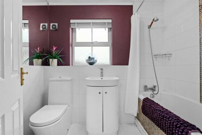 12 Bolton Avenue - Bathroom (brochure).jpg