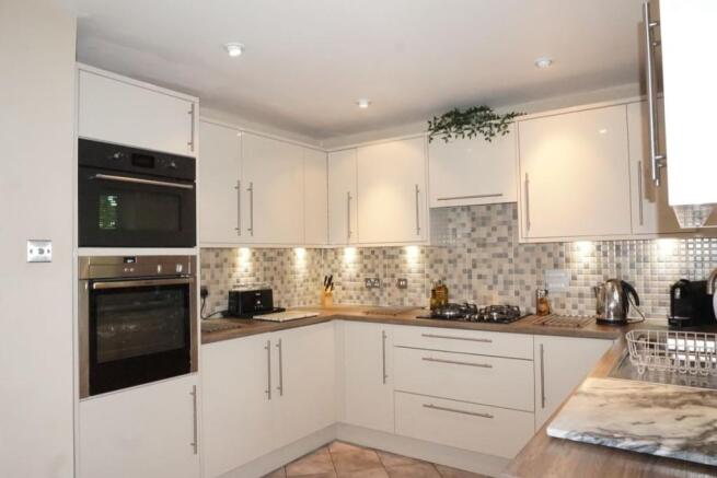 Kitchen / Breakfast Room