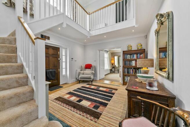 14 Roedean Cresce...