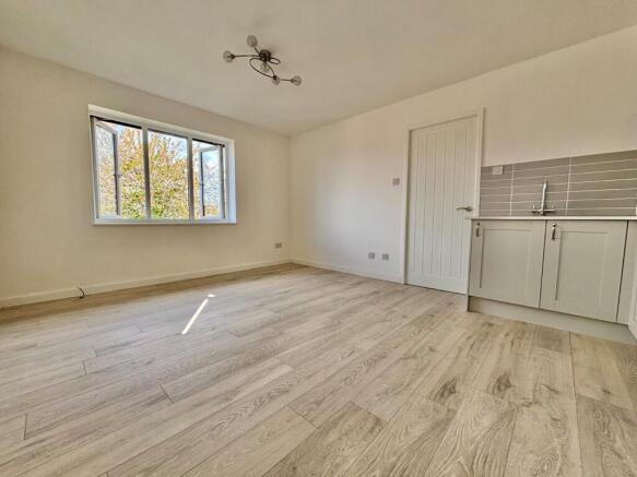 St. Philips Drive, Evesham, Worcestershire, WR11 photo 4