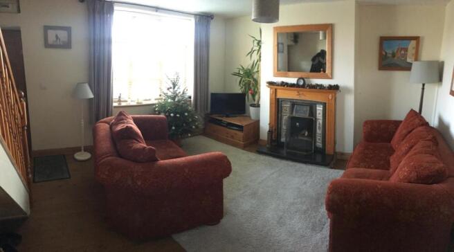 Sitting Room: 16' x 