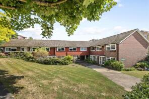 1, 14 Buckingham Court, Darlaston Road, London SW19 4LH
