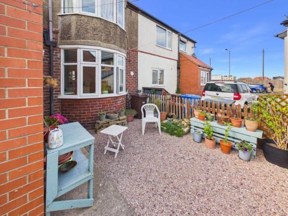 3 bed Semi-Detached for sale Image 11