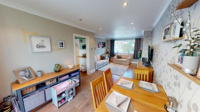 Greenhill Crescent Living Room