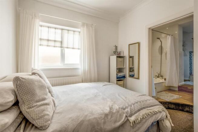 Westbourne Villas, Hove photo 4
