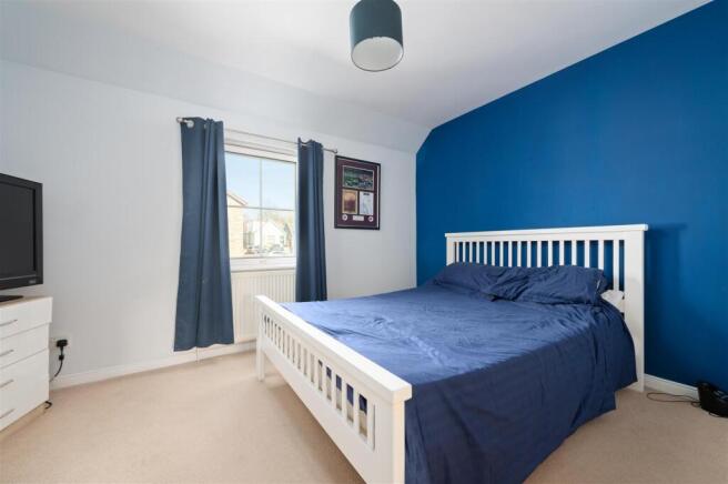 19 Craigflower Court 012.JPG