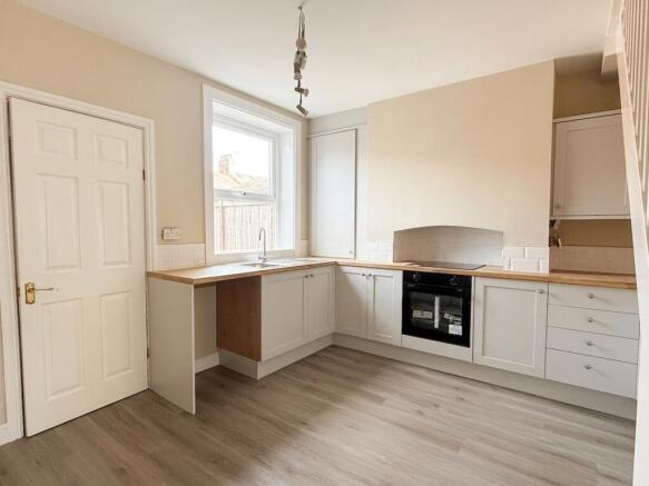 2 bed Terraced for sale Image 9