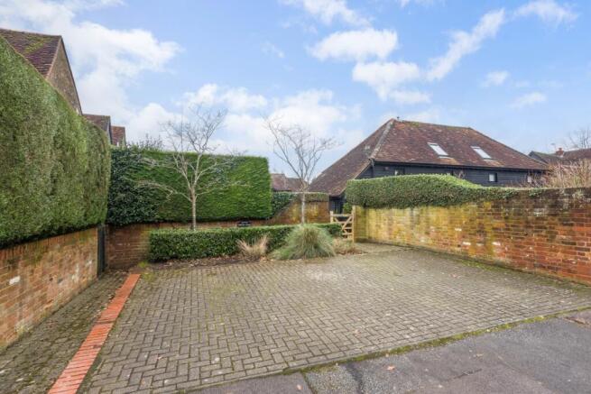 83352_MIles-Barn-...