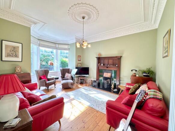 Dalry Road, Beith  lounge