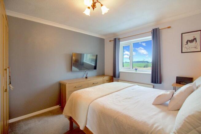 Bedroom 2 (Double)