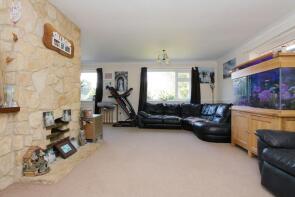 4, Pine Walk, Andover SP10 3PW